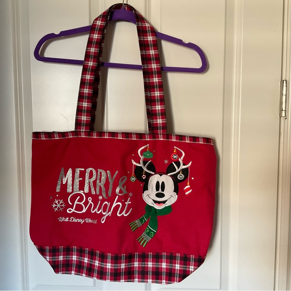 EARLY CHRISTMAS SALE!! EUC Disney Parks Holiday Tote Bag